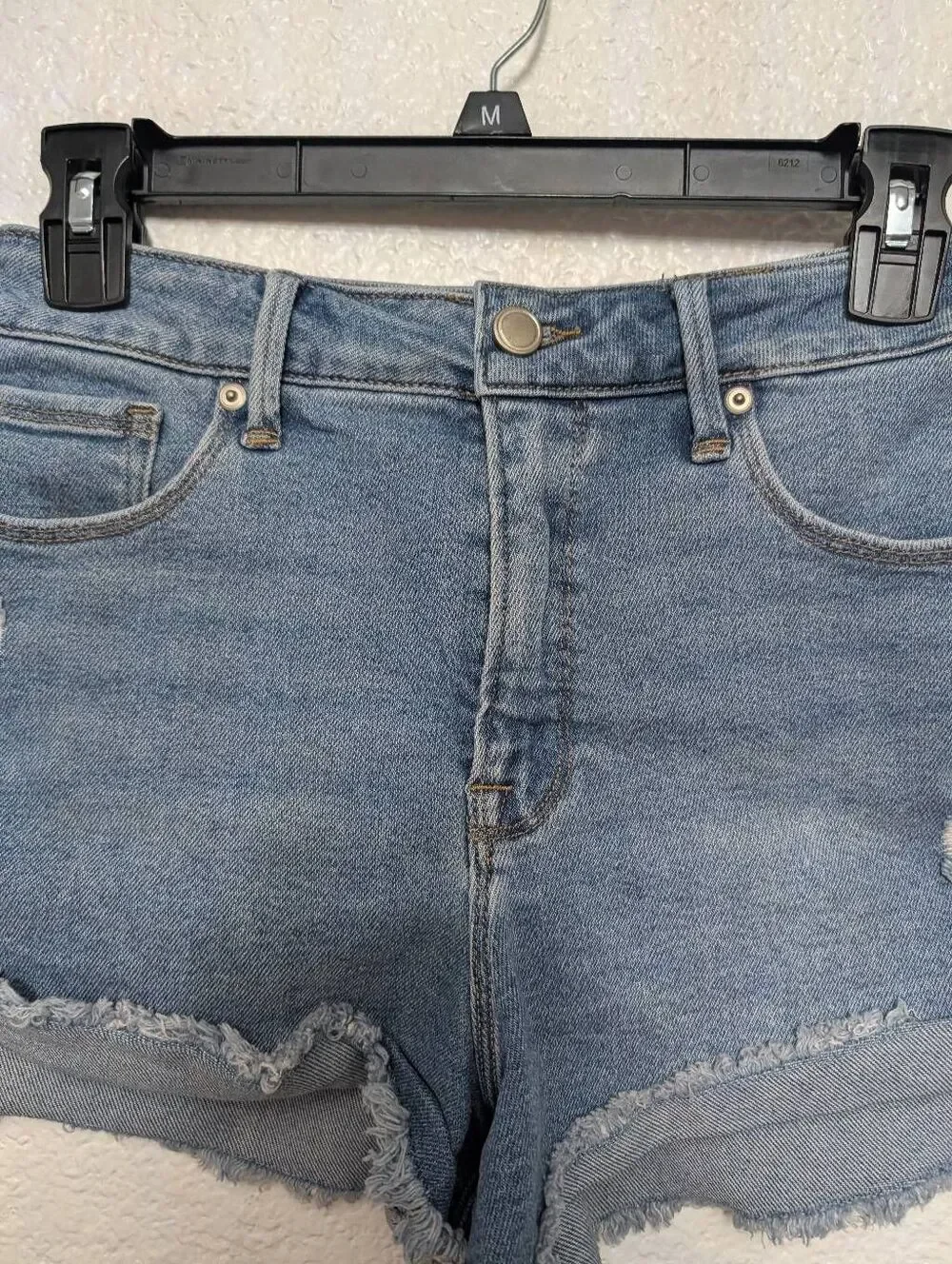 Good American denim short